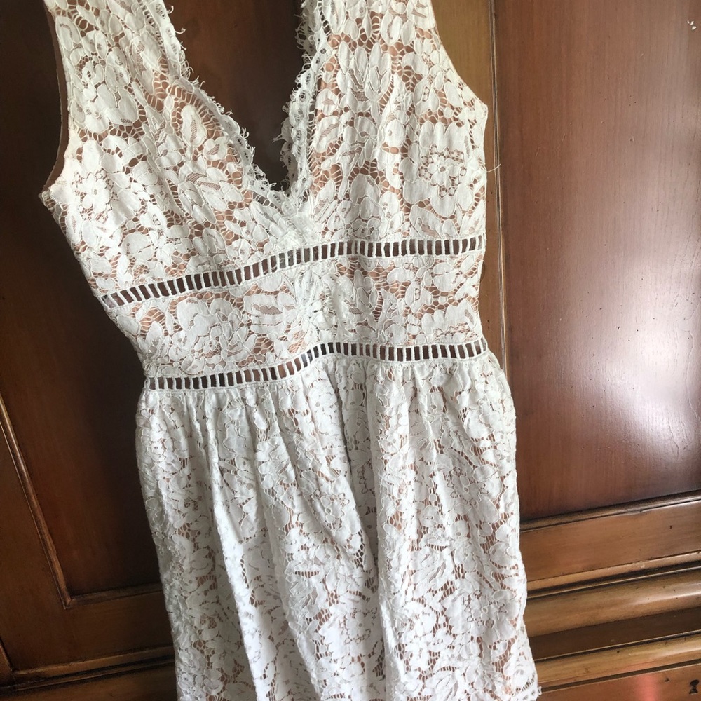Tobi lace dress